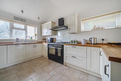 undefined, Middle Way,  Chinnor,  OX39