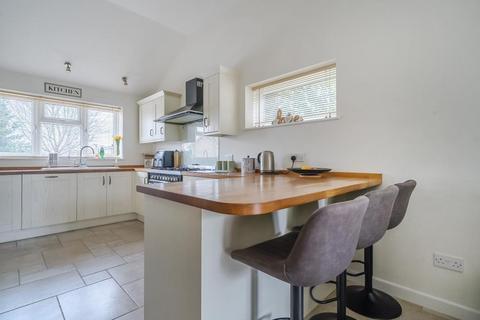 undefined, Middle Way,  Chinnor,  OX39