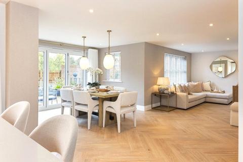 undefined, Concorde Drive, Weybridge, KT13