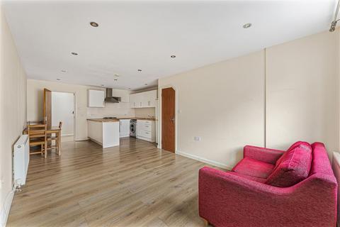 2 bedroom ground floor flat for sale, Cann Hall Road, Leytonstone