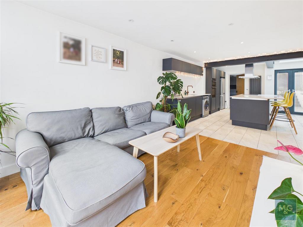 Sitting Room Area