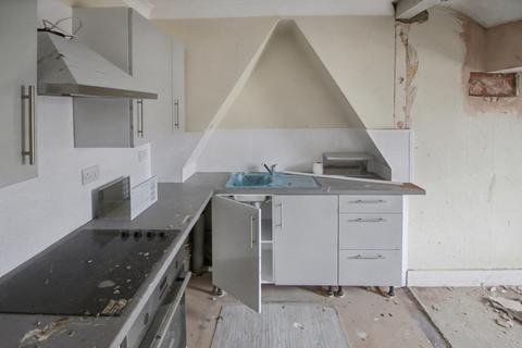 undefined, Flat 3, 20 Clifton Road, Littlehampton BN17 5AS