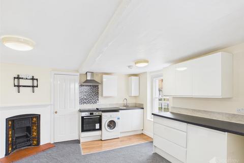 1 bedroom flat to rent, High Street, Harlow CM19