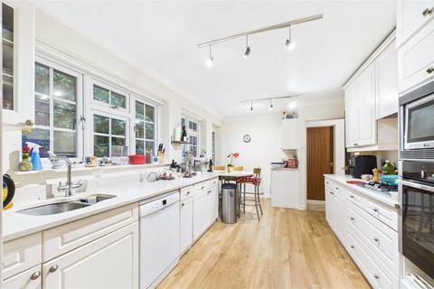 5 bedroom detached house for sale, Mountbatten Rise, Sandhurst, Berkshire, GU47