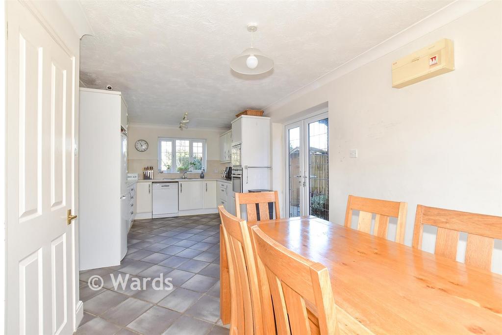 Kitchen/ Breakfast Room