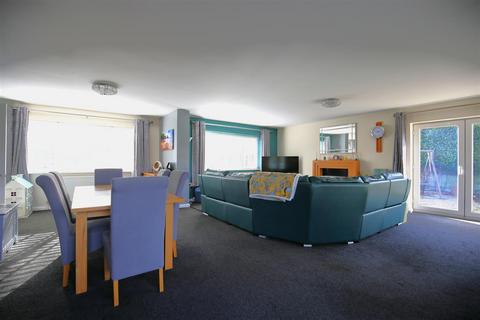 4 bedroom detached house for sale, Cripple Street, Maidstone