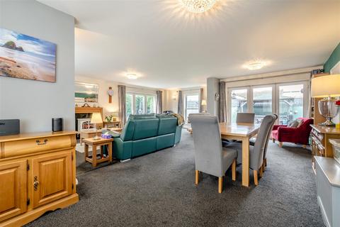 undefined, Cripple Street, Maidstone