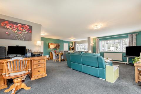 undefined, Cripple Street, Maidstone