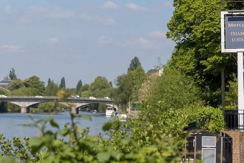 1 bedroom apartment for sale, Fairfield Avenue, Staines-upon-Thames TW18