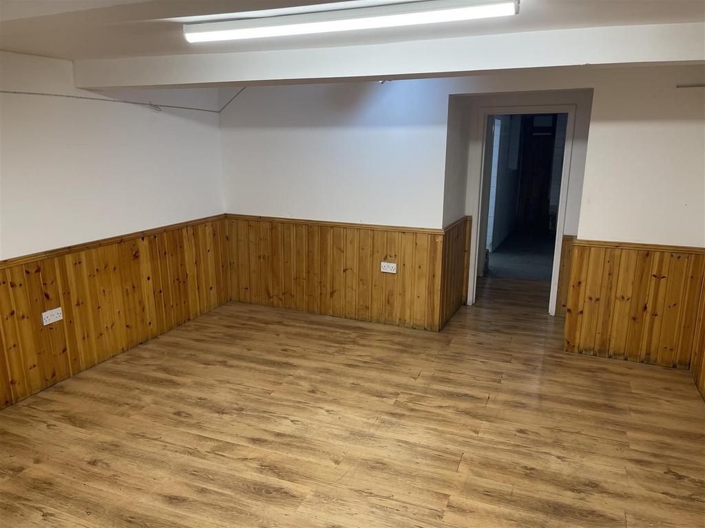477 Bethnal Green Road E29 QH (30).JPG