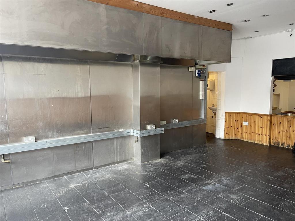 477 Bethnal Green Road E29 QH (50).JPG