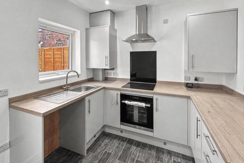 2 bedroom terraced house to rent, Bond Street, Wombwell, Barnsley, S73