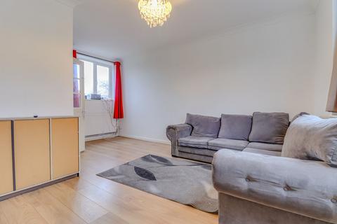 3 bedroom terraced house for sale, Sandhurst Road, Leicester, LE3