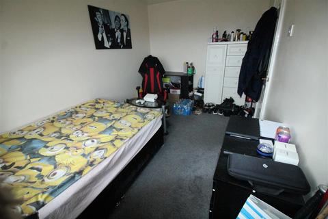 3 bedroom semi-detached house for sale, Briar Drive, Dewsbury