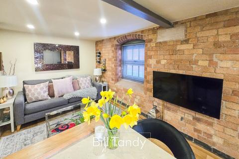 undefined, Cairns Close, Lichfield, WS14