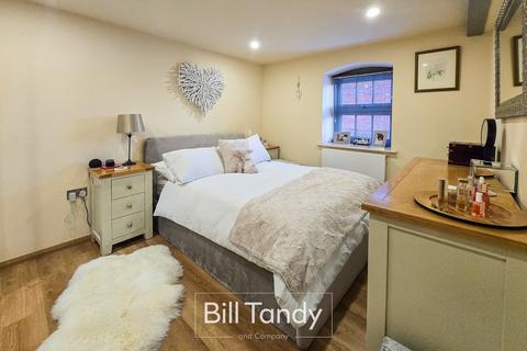 undefined, Cairns Close, Lichfield, WS14