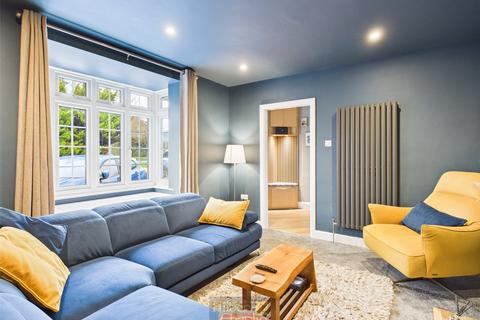 3 bedroom semi-detached house for sale, Rayleigh Road, Hutton, Brentwood, Essex, CM13