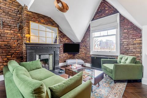 2 bedroom flat for sale, Northolme Road, Islington, London, N5