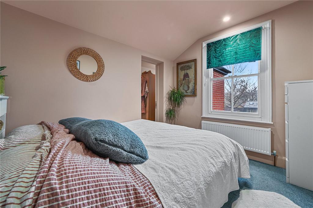 Manin Bedroom