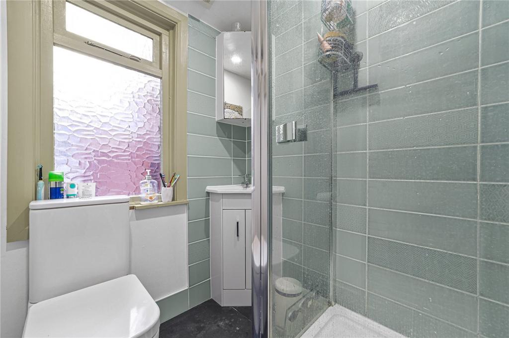 Family Shower Room