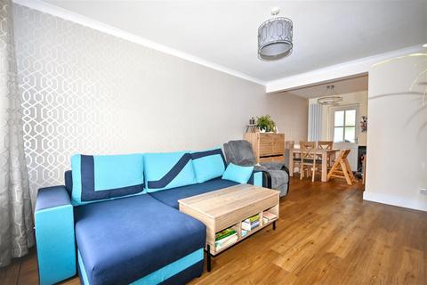 2 bedroom terraced house for sale, Spring Close, Eastbourne