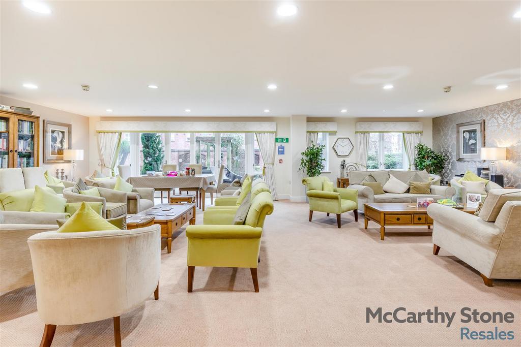 8678156-interior02.jpg