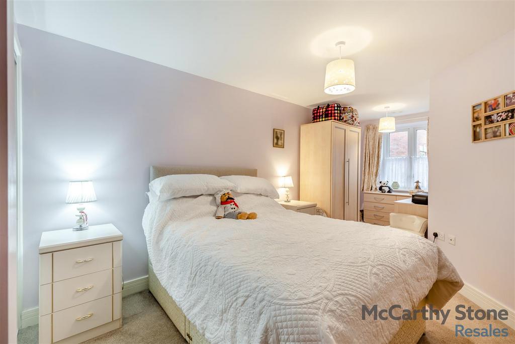 8678156-interior11.jpg