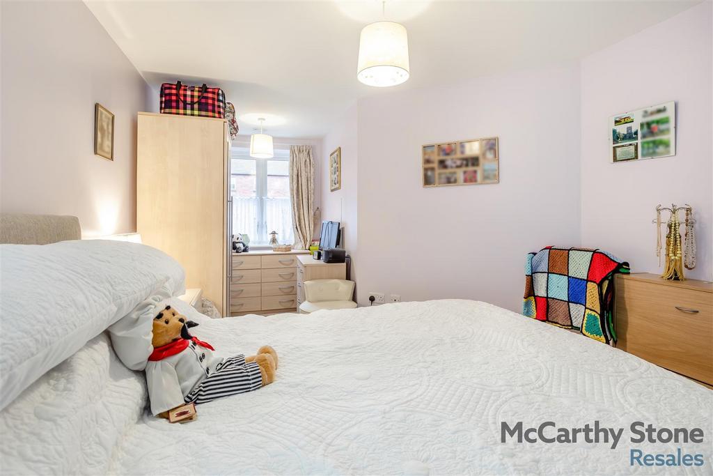 8678156-interior12.jpg