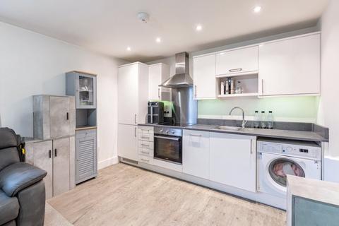 undefined, Francis Close, Thatcham, RG18