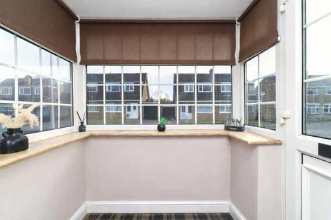 3 bedroom semi-detached house for sale, Selwyn Drive, Bishopsgarth, Stockton-On-Tees, TS19 8XF