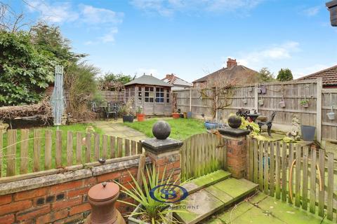 3 bedroom semi-detached house for sale, Crewe Road, Haslington, Crewe