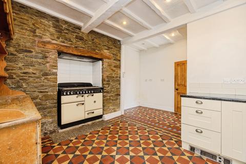 5 bedroom end of terrace house for sale, Queen Street, Lostwithiel, Cornwall, PL22