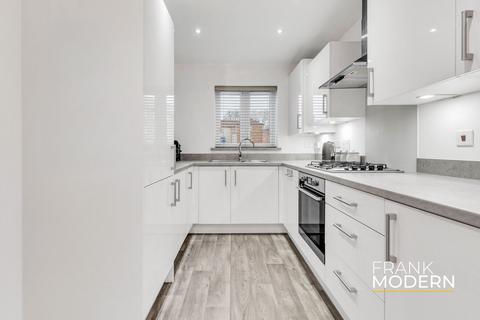 3 bedroom terraced house for sale, Waterfield Close, Peterborough, PE3