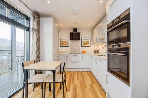 2 bedroom flat for sale, The Yard, Lostwithiel, Cornwall, PL22
