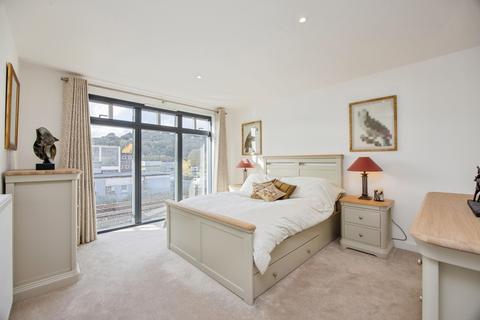 2 bedroom flat for sale, The Yard, Lostwithiel, Cornwall, PL22