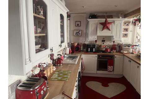 3 bedroom semi-detached house for sale, Waunfawr Park Road, Newport, NP11