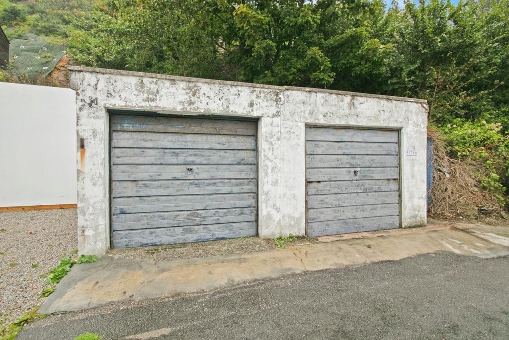 Double Garage