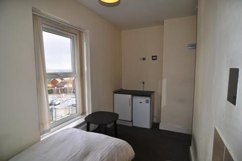 1 bedroom in a house share to rent, 8 Park Street, Wombwell