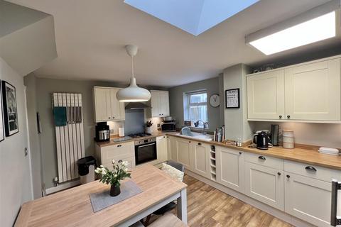 3 bedroom semi-detached house for sale, Marina Road, Darlington