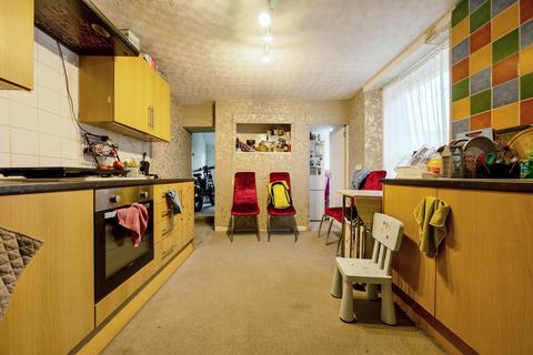 5 bedroom end of terrace house for sale, Cheltenham Place, Newquay, Cornwall, TR7