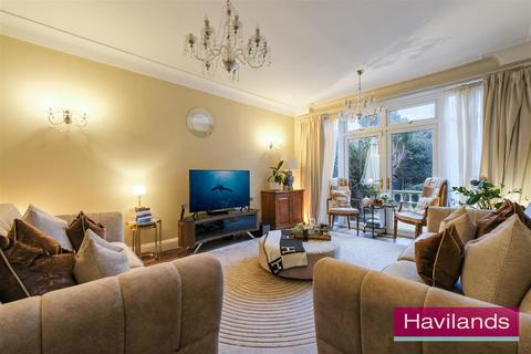 5 bedroom detached house for sale, Bourne Hill, London