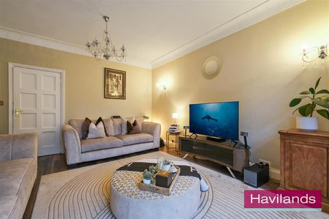 5 bedroom detached house for sale, Bourne Hill, London