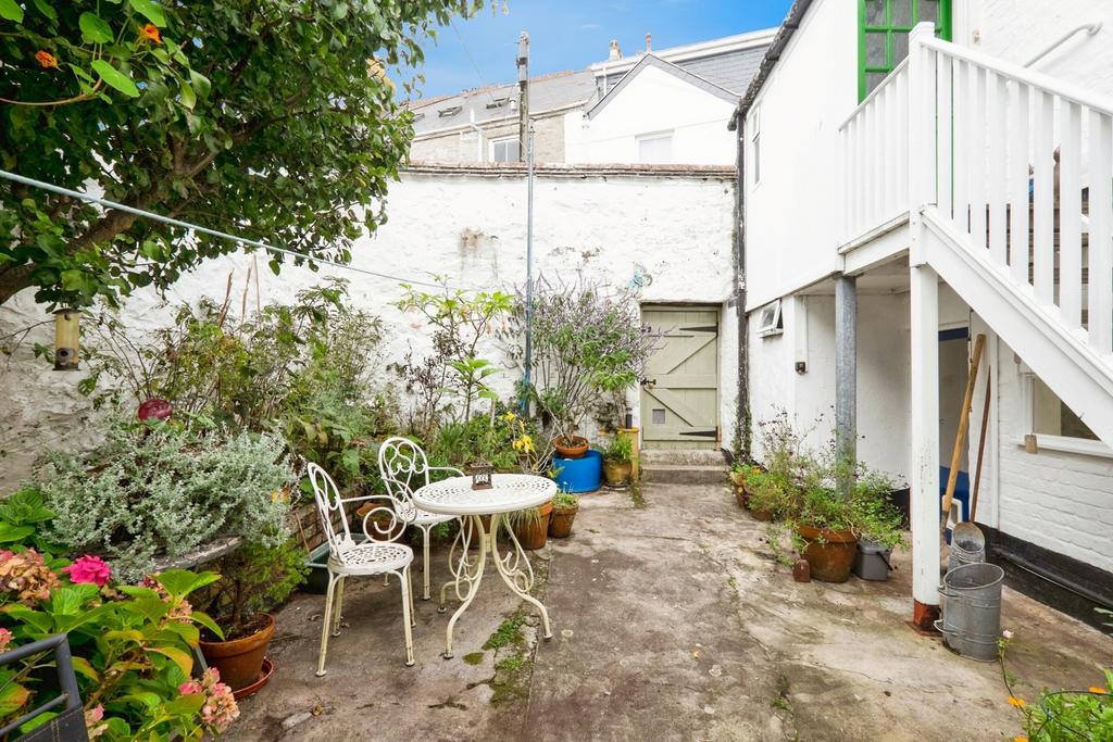 Communal Courtyard