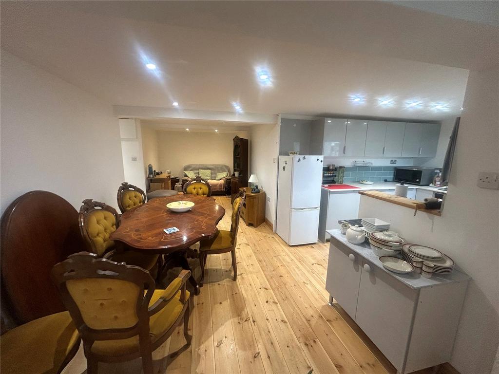 Flat Dining Space
