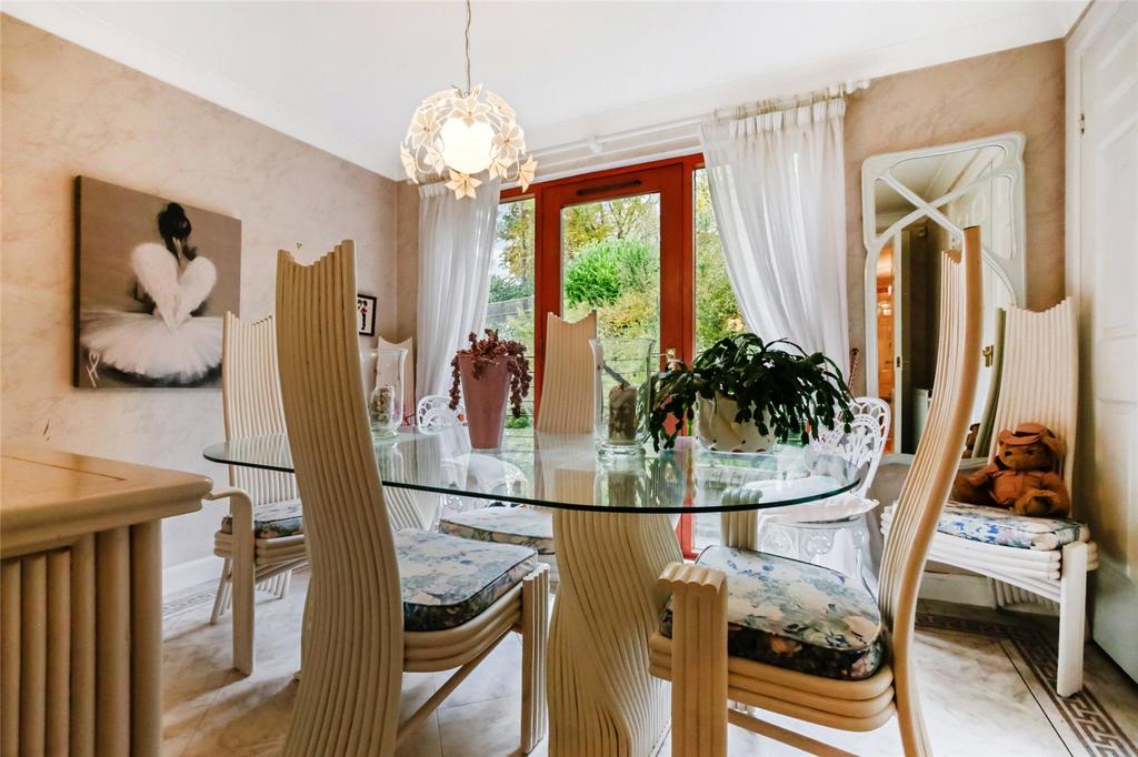 Dining Rm/Bedroom 2