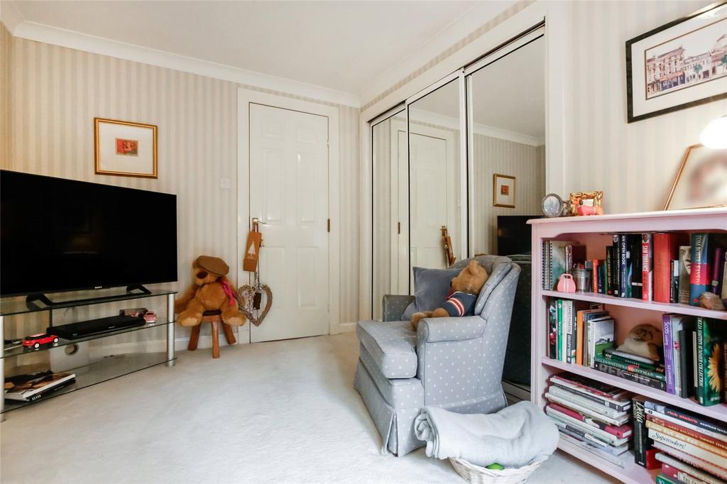 Family Rm/Bedroom 3