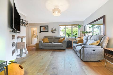 3 bedroom semi-detached house for sale, Queen Elizabeth Gardens, Clydebank, West Dunbartonshire, G81