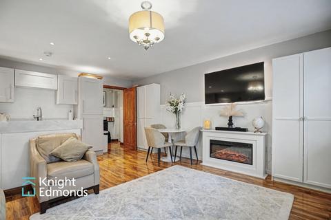 2 bedroom maisonette for sale, Warwick Place, Iona Warwick Place, ME16