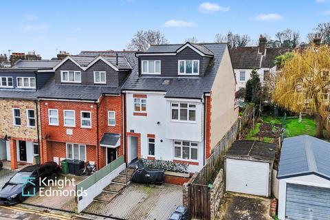 2 bedroom maisonette for sale, Warwick Place, Iona Warwick Place, ME16
