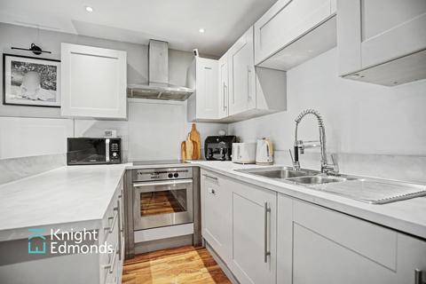 2 bedroom maisonette for sale, Warwick Place, Iona Warwick Place, ME16
